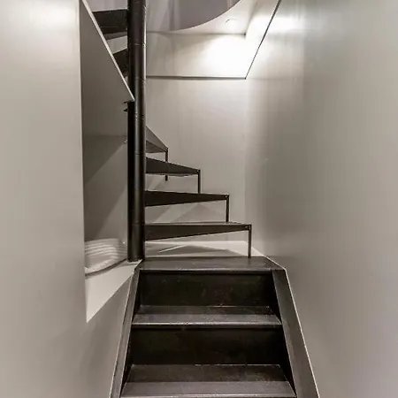 Edgar Marais - Reaumur Apartment *